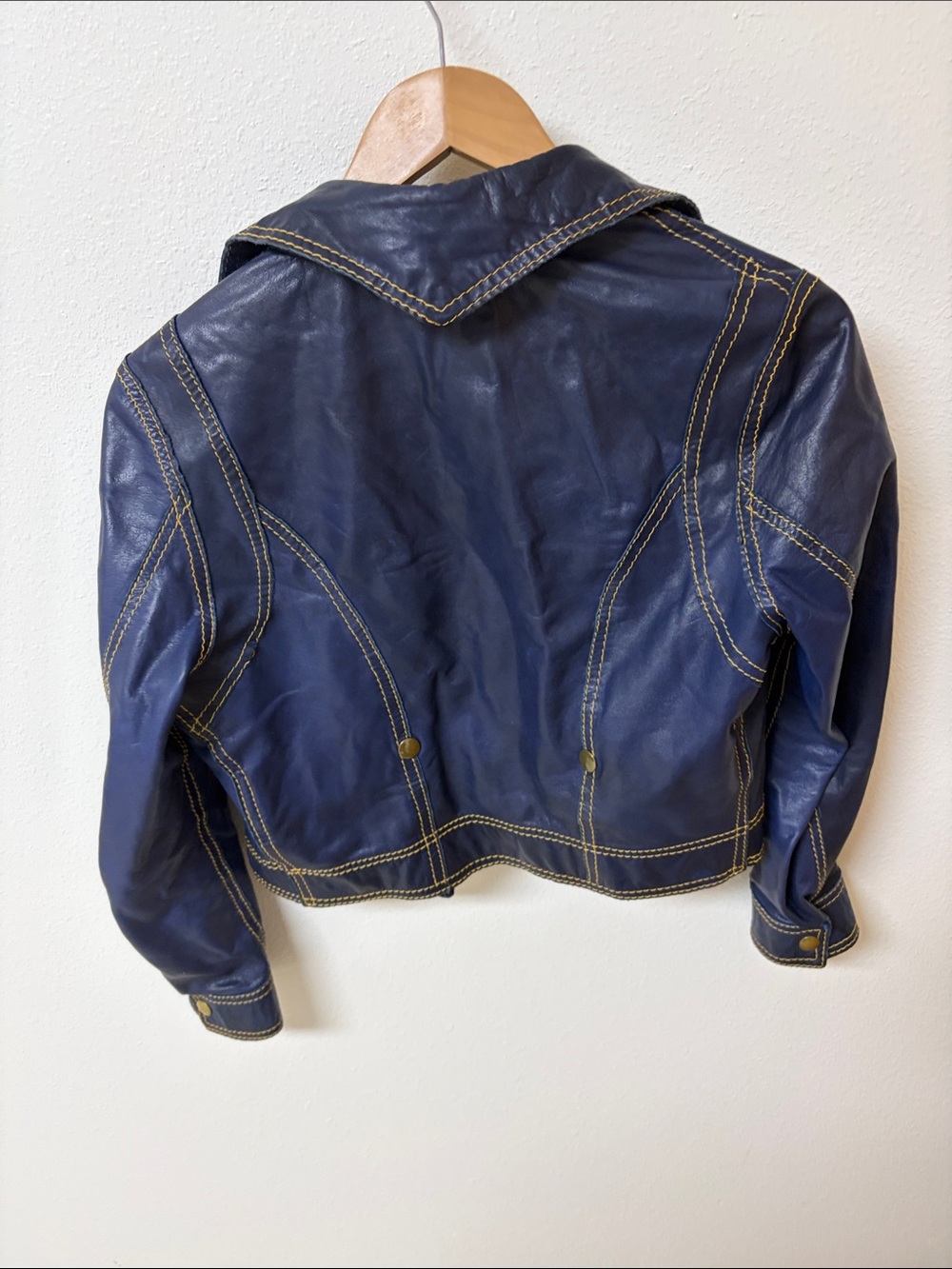 Women's Navy Blue Leather Jacket with Contrast Stitching size 9/10 - Picture 2 of 3